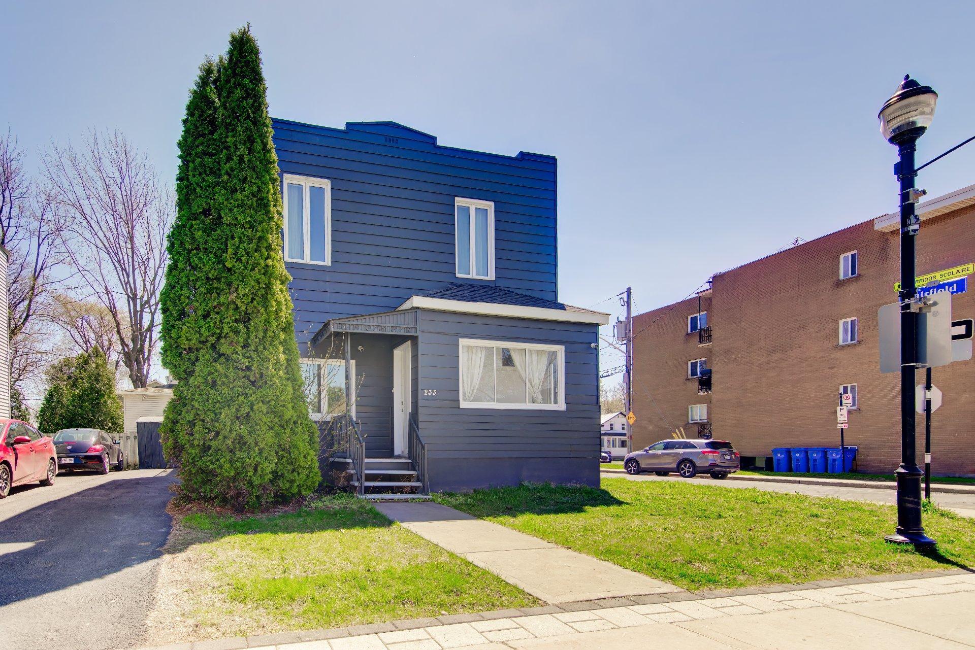 









233


Boul. Churchill

,
Longueuil (Greenfield Park),




QC
J4V2M6

