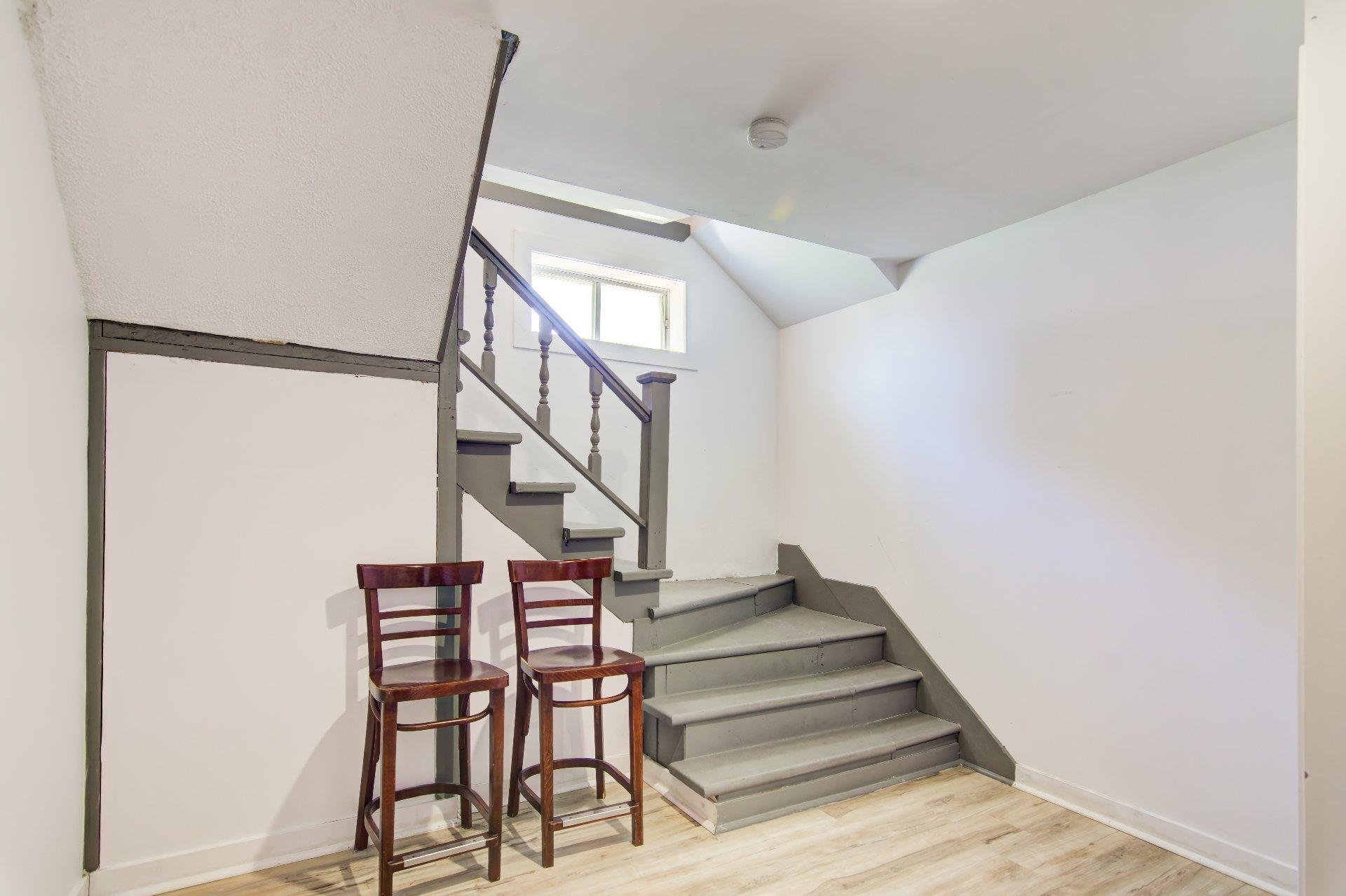 









233


Boul. Churchill

,
Longueuil (Greenfield Park),




QC
J4V2M6

