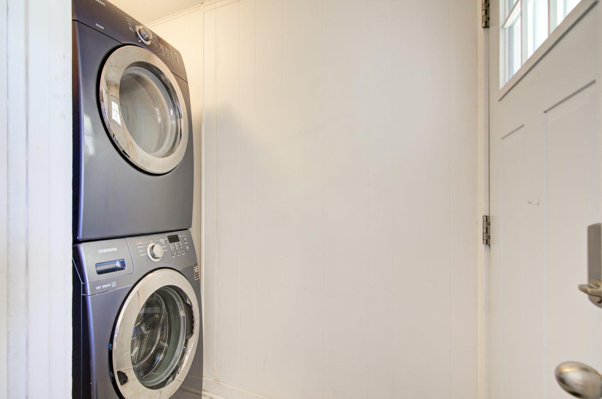 









233


Boul. Churchill

,
Longueuil (Greenfield Park),




QC
J4V2M6

