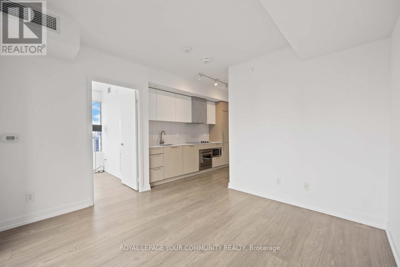 












917 - 19 WESTERN BATTERY ROAD

,
Toronto,




Ontario
M6K0E3

