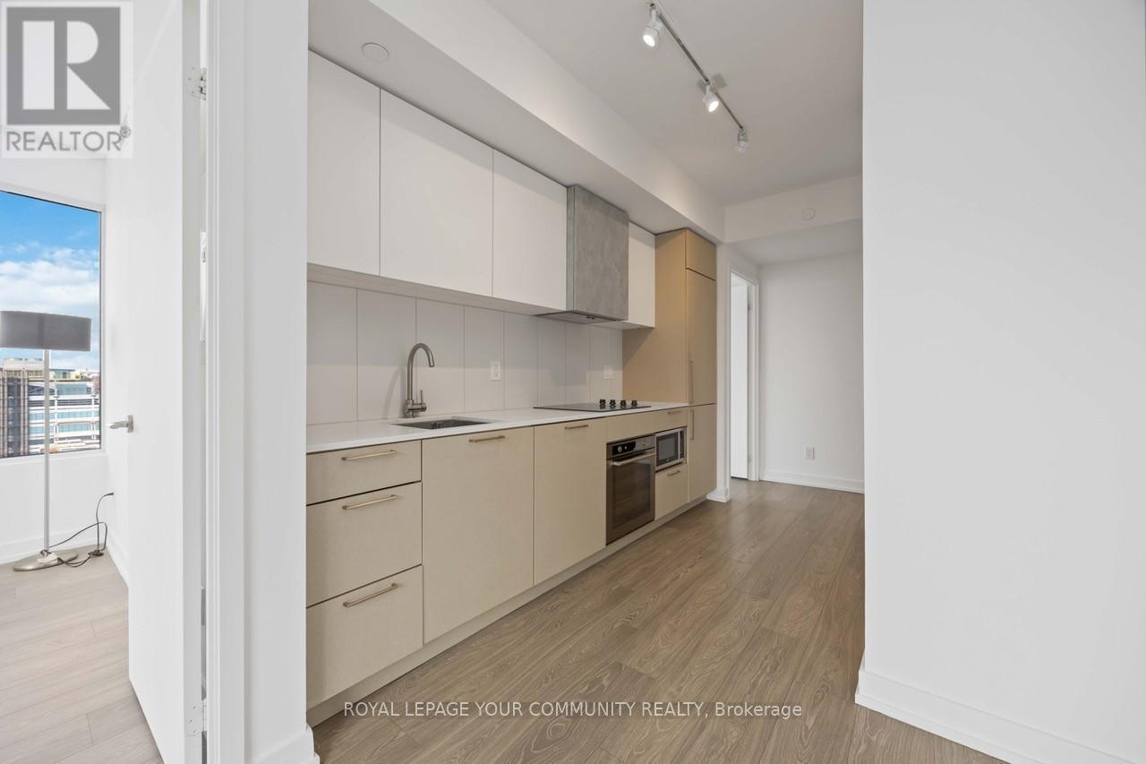 












917 - 19 WESTERN BATTERY ROAD

,
Toronto,




Ontario
M6K0E3

