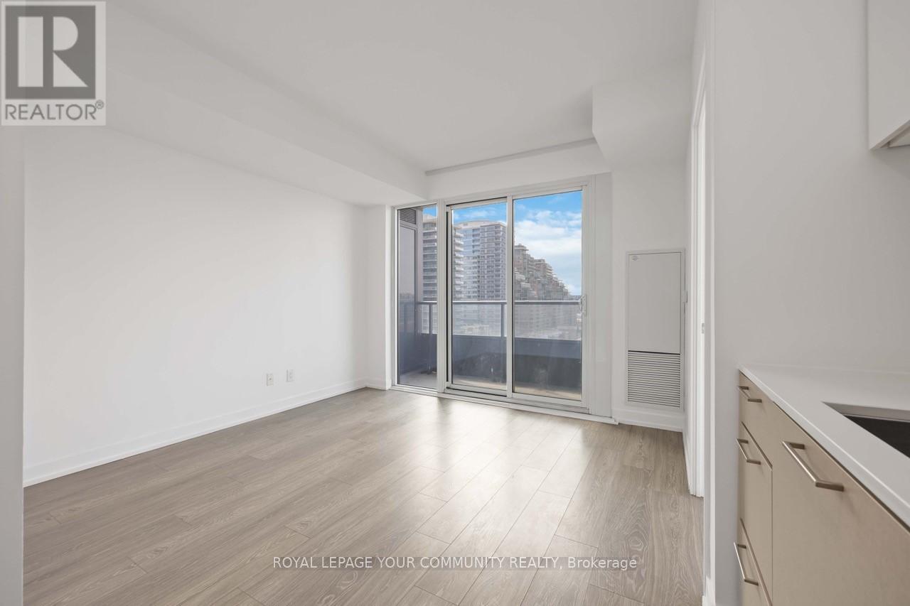 












917 - 19 WESTERN BATTERY ROAD

,
Toronto,




Ontario
M6K0E3

