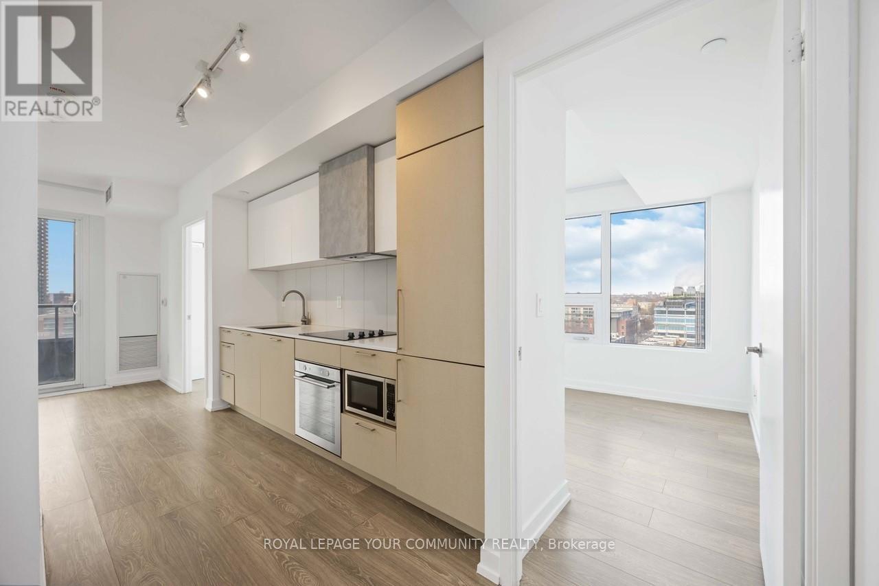 












917 - 19 WESTERN BATTERY ROAD

,
Toronto,




Ontario
M6K0E3

