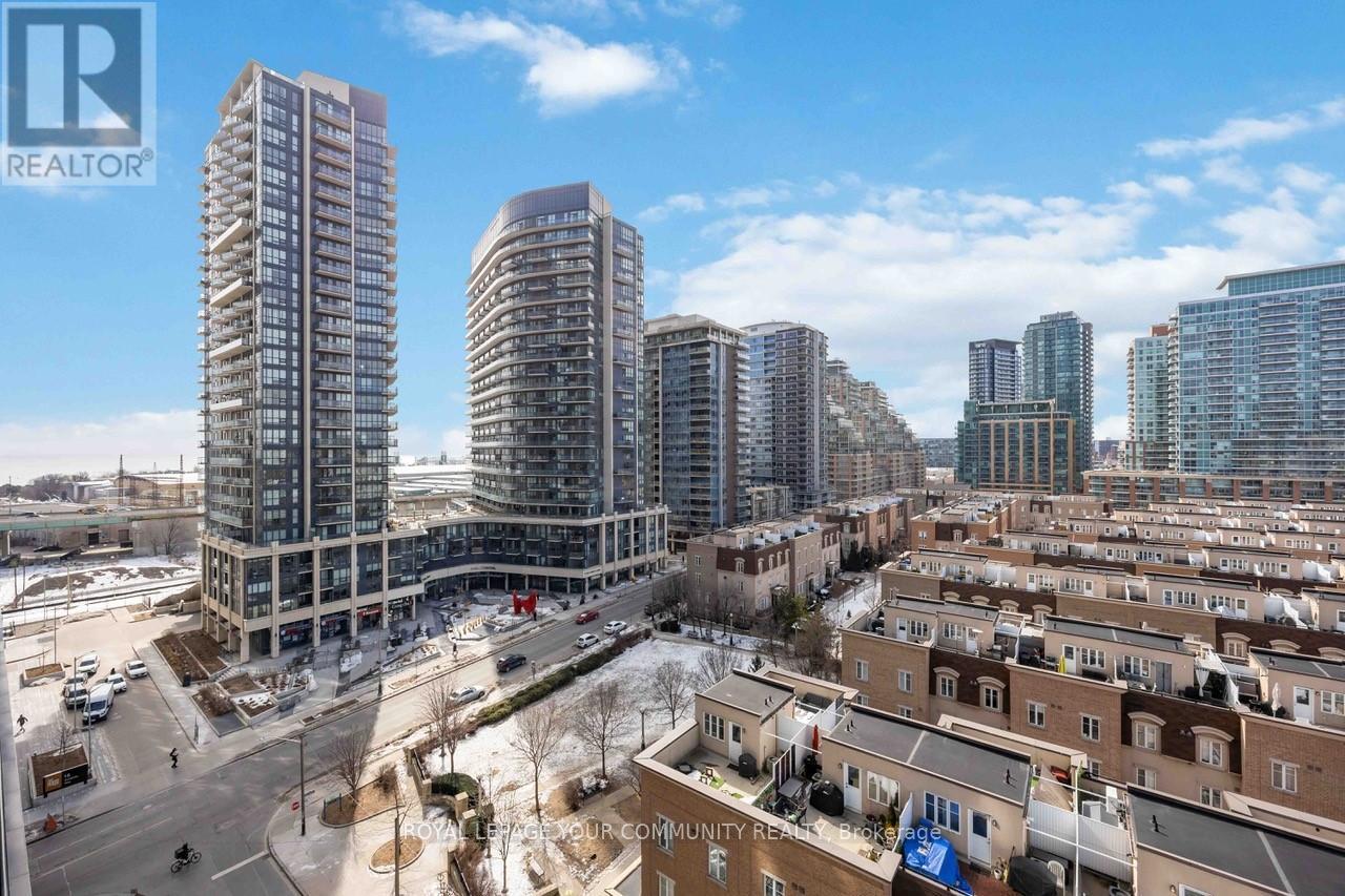 












917 - 19 WESTERN BATTERY ROAD

,
Toronto,




Ontario
M6K0E3

