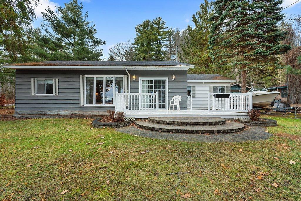 









8


Rue Strathcona

,
Bristol,




QC
J0X1G0

