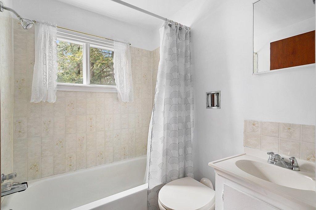 









10


Rue Strathcona

,
Bristol,




QC
J0X1G0


