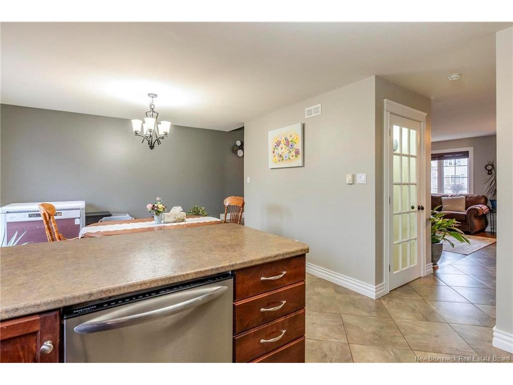 









453


Twin Oaks

DR,
Moncton,




NB
E1G 0J2

