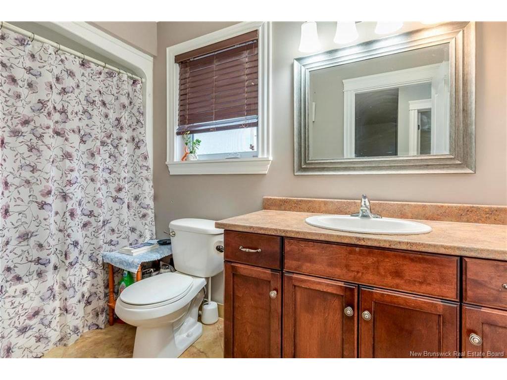 









453


Twin Oaks

DR,
Moncton,




NB
E1G 0J2


