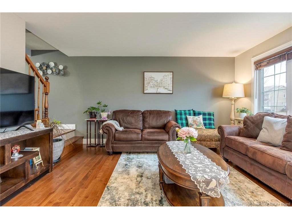 









453


Twin Oaks

DR,
Moncton,




NB
E1G 0J2

