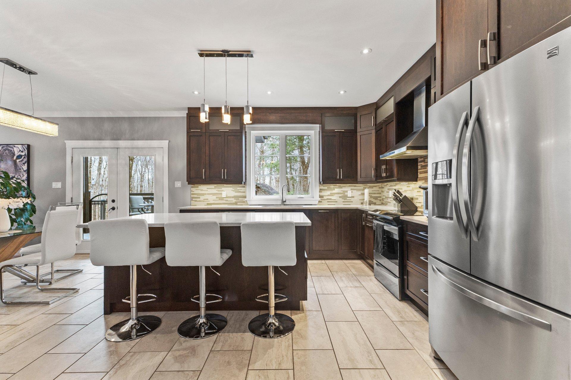 









22


Imp. Hébert

,
Cantley,




QC
J8V3W6


