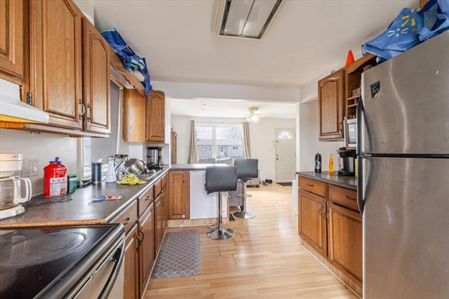 









823


Kernaghan

AVE,
Winnipeg,




MB
R2C 1L8

