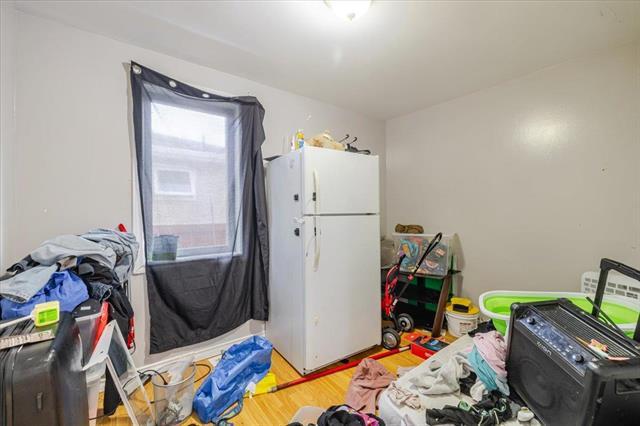 









823


Kernaghan

AVE,
Winnipeg,




MB
R2C 1L8

