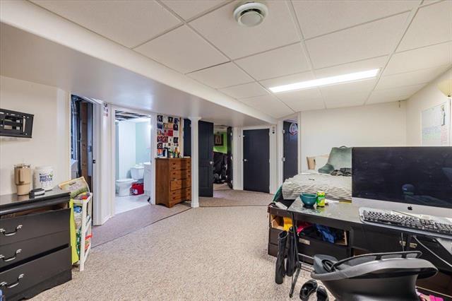 









823


Kernaghan

AVE,
Winnipeg,




MB
R2C 1L8

