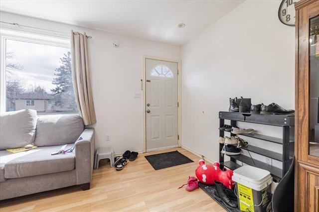 









823


Kernaghan

AVE,
Winnipeg,




MB
R2C 1L8

