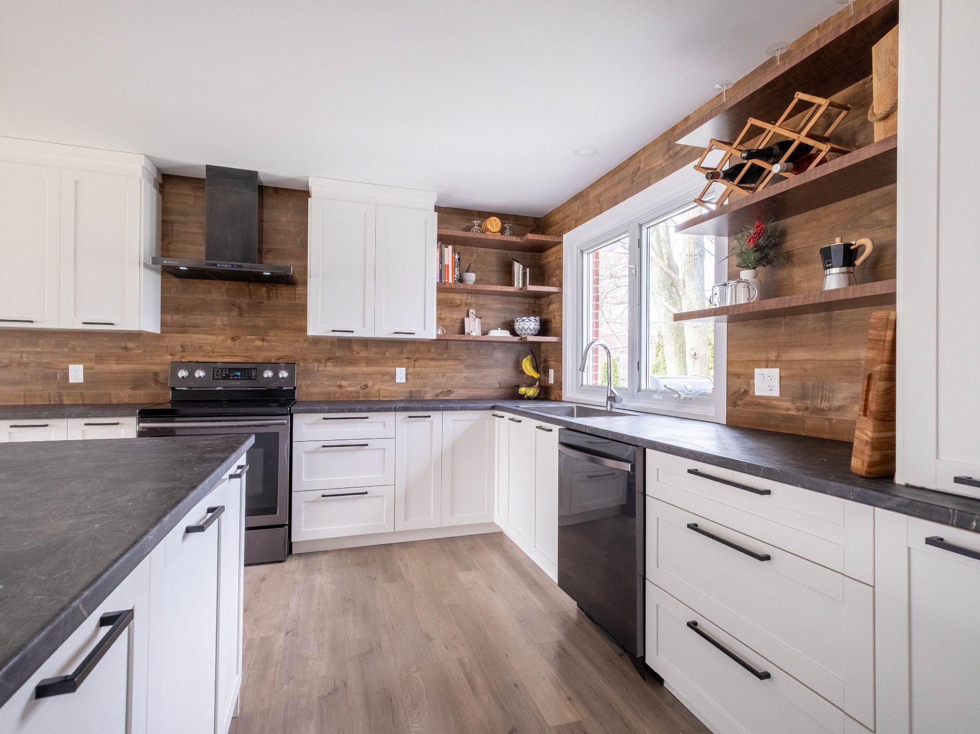









5075


Rue Maisonneuve

,
Sorel-Tracy,




QC
J3R4K1


