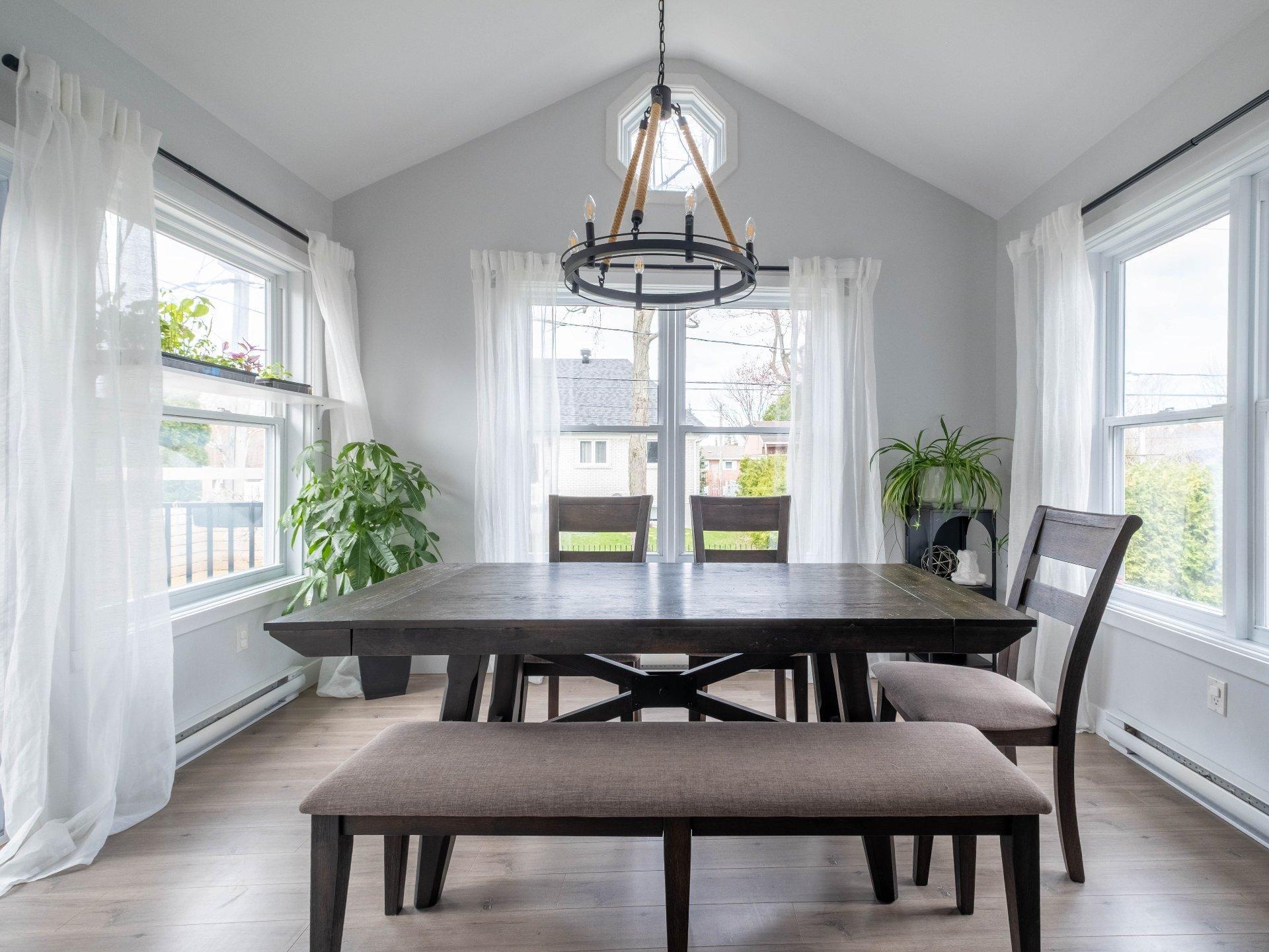 









5075


Rue Maisonneuve

,
Sorel-Tracy,




QC
J3R4K1

