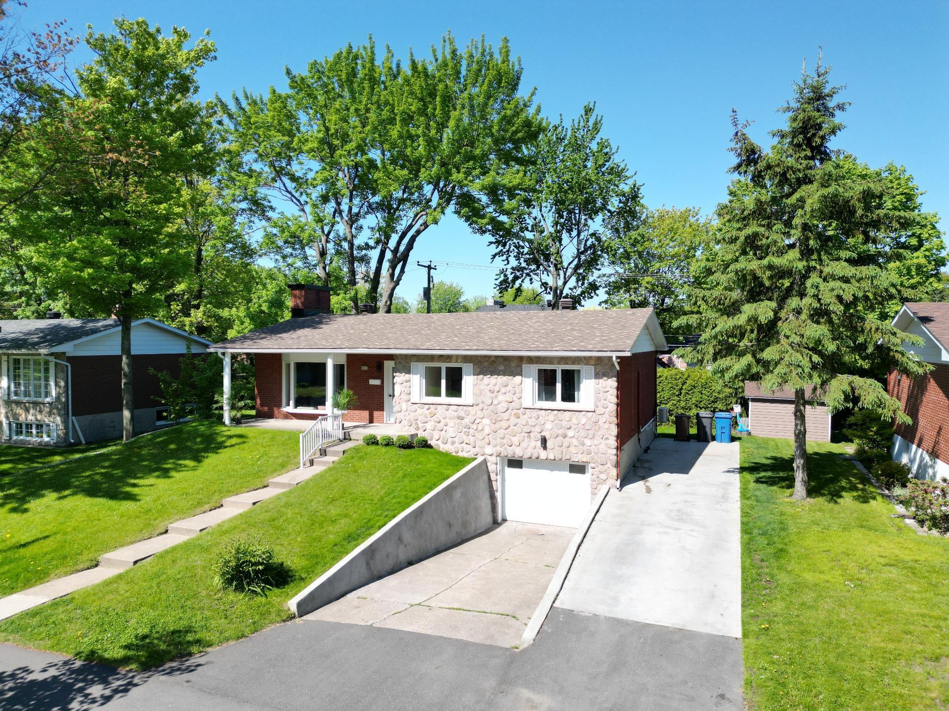 









5075


Rue Maisonneuve

,
Sorel-Tracy,




QC
J3R4K1

