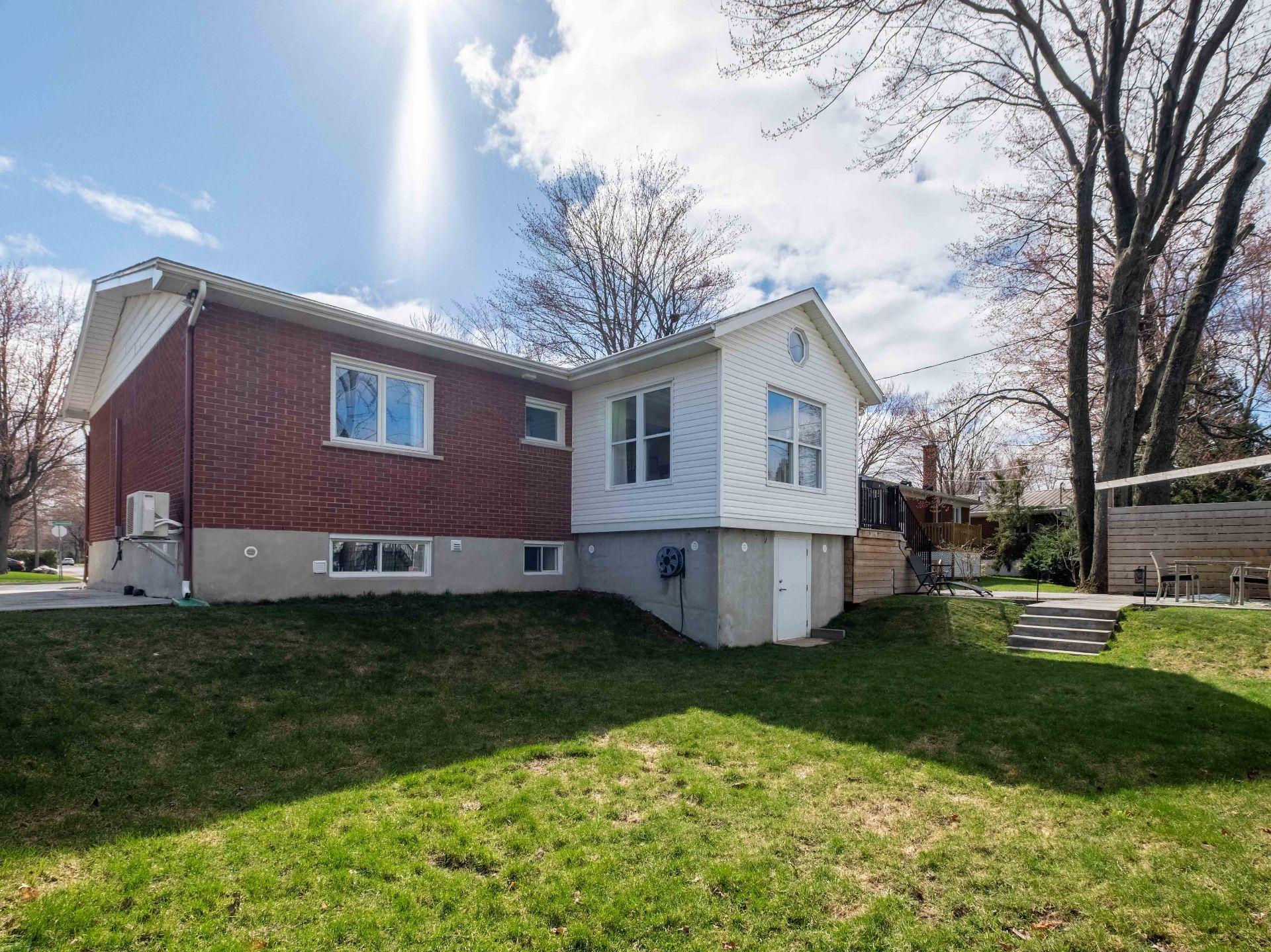 









5075


Rue Maisonneuve

,
Sorel-Tracy,




QC
J3R4K1

