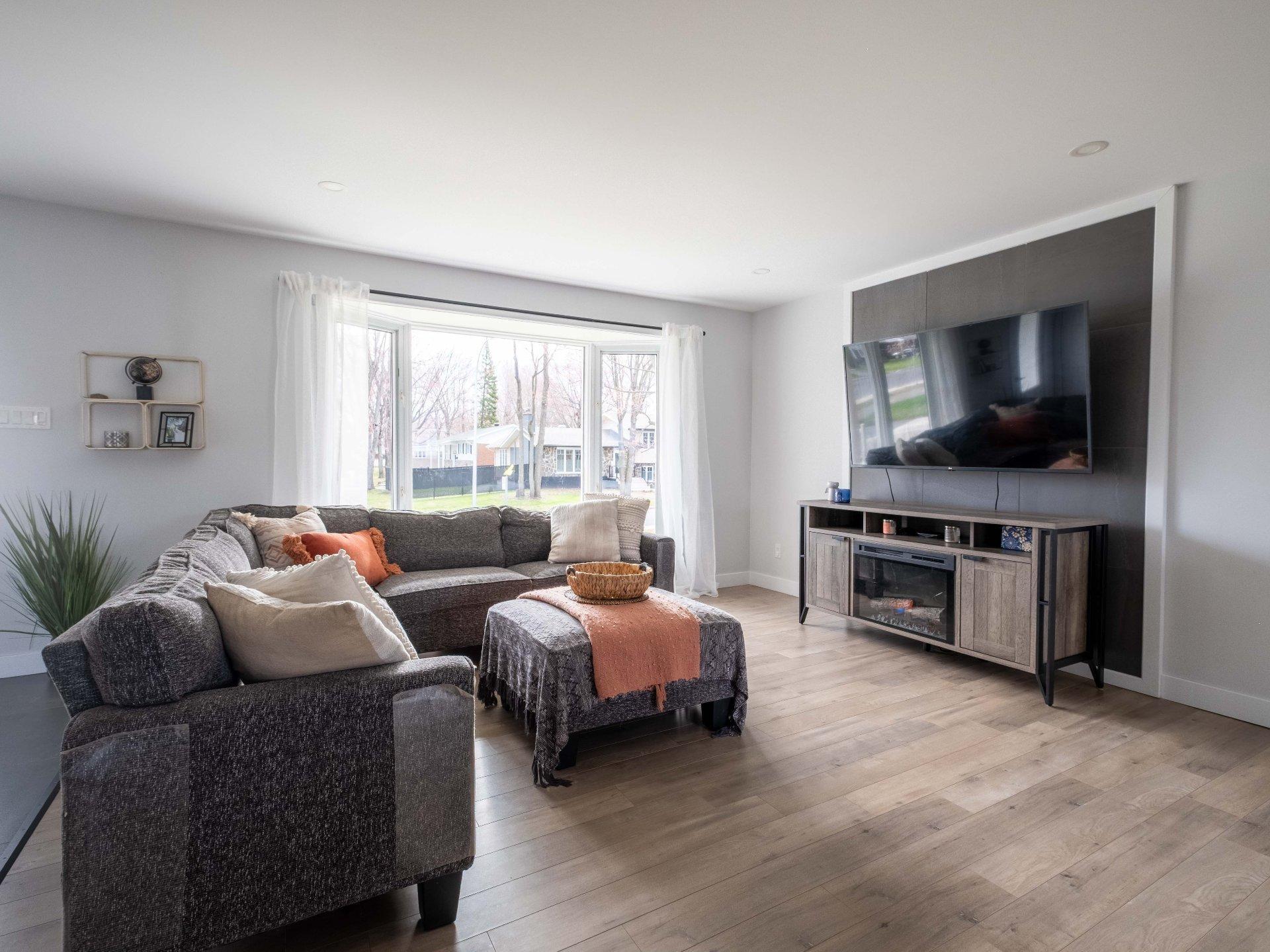









5075


Rue Maisonneuve

,
Sorel-Tracy,




QC
J3R4K1

