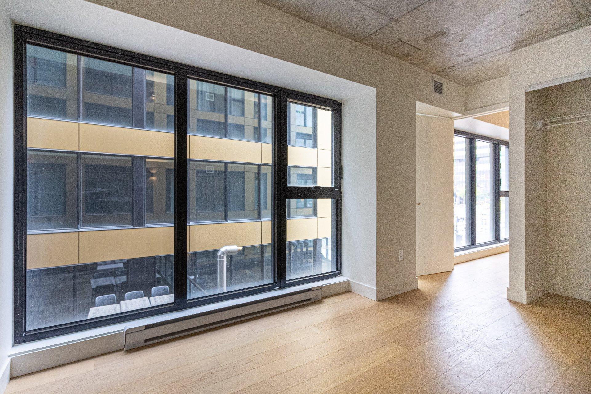 









1


Av. Viger O.

, 309,
Montréal (Ville-Marie),




QC
H2Z1E6


