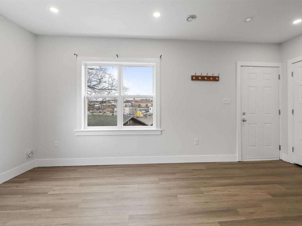 












3461 Windsor Street

,
Halifax,




NS
B3K 5G5

