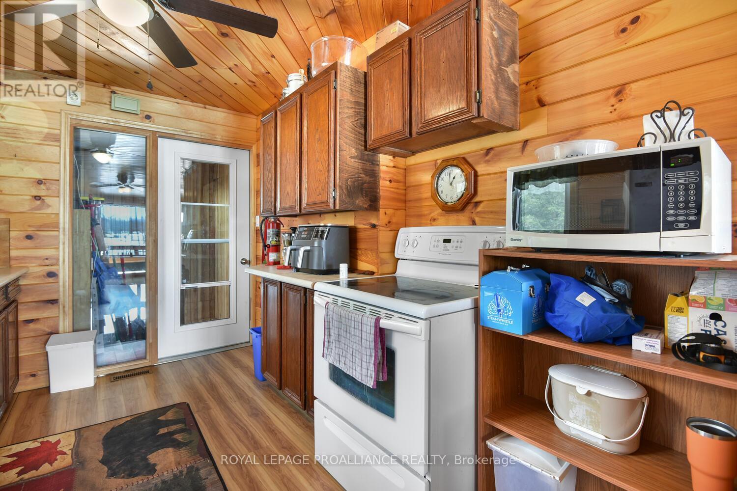 












365 MCNAMEE LANE

,
Rideau Lakes,




Ontario
K0G1V0

