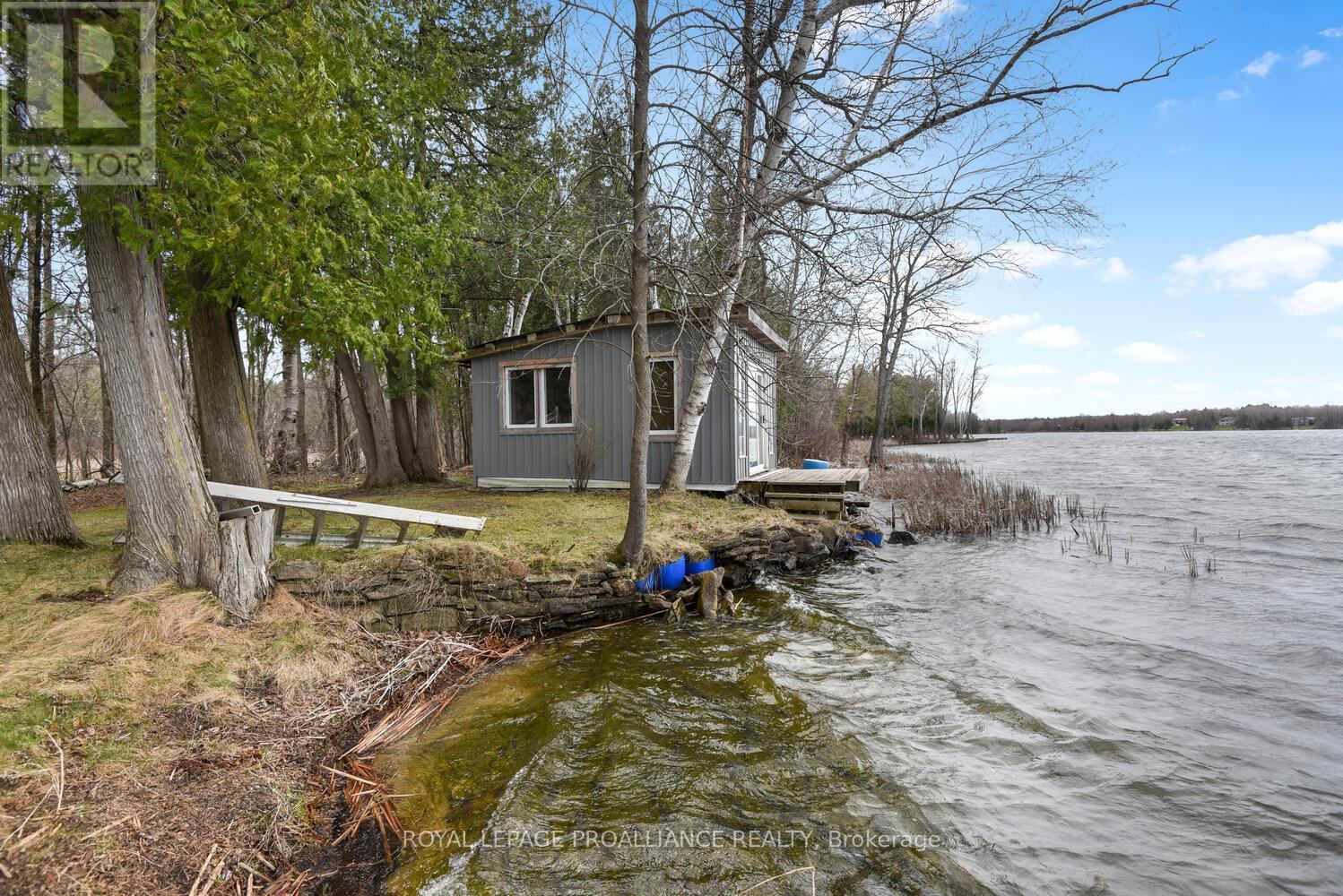 












365 MCNAMEE LANE

,
Rideau Lakes,




Ontario
K0G1V0


