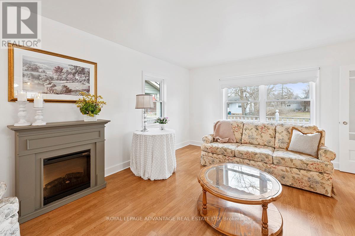 












214 GORE STREET E

,
Perth,




Ontario
K7H1K4

