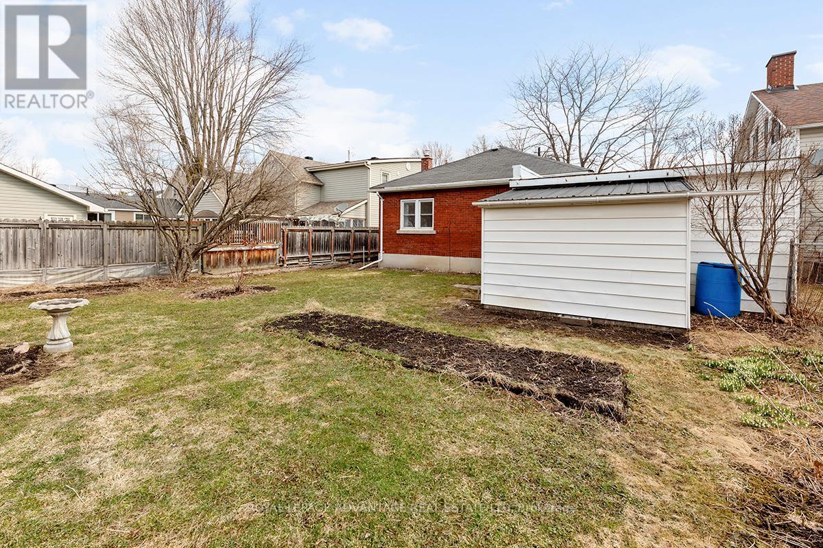 












214 GORE STREET E

,
Perth,




Ontario
K7H1K4

