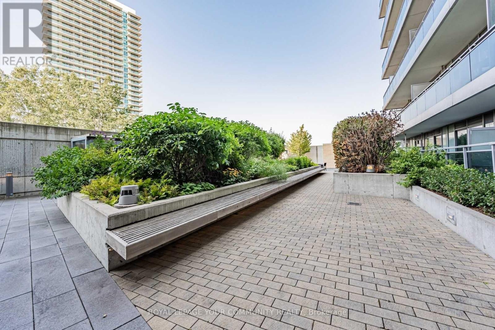 












508 - 2756 OLD LESLIE STREET

,
Toronto,




Ontario
M2K0E2

