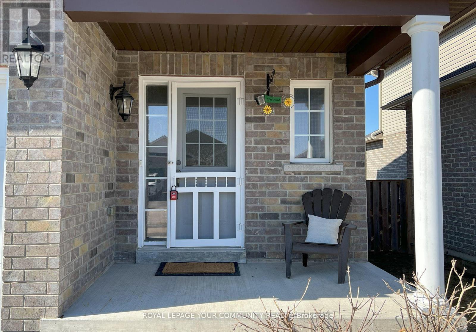












37 GUNSOLUS ROAD

,
Kawartha Lakes,




Ontario
K9V0E4


