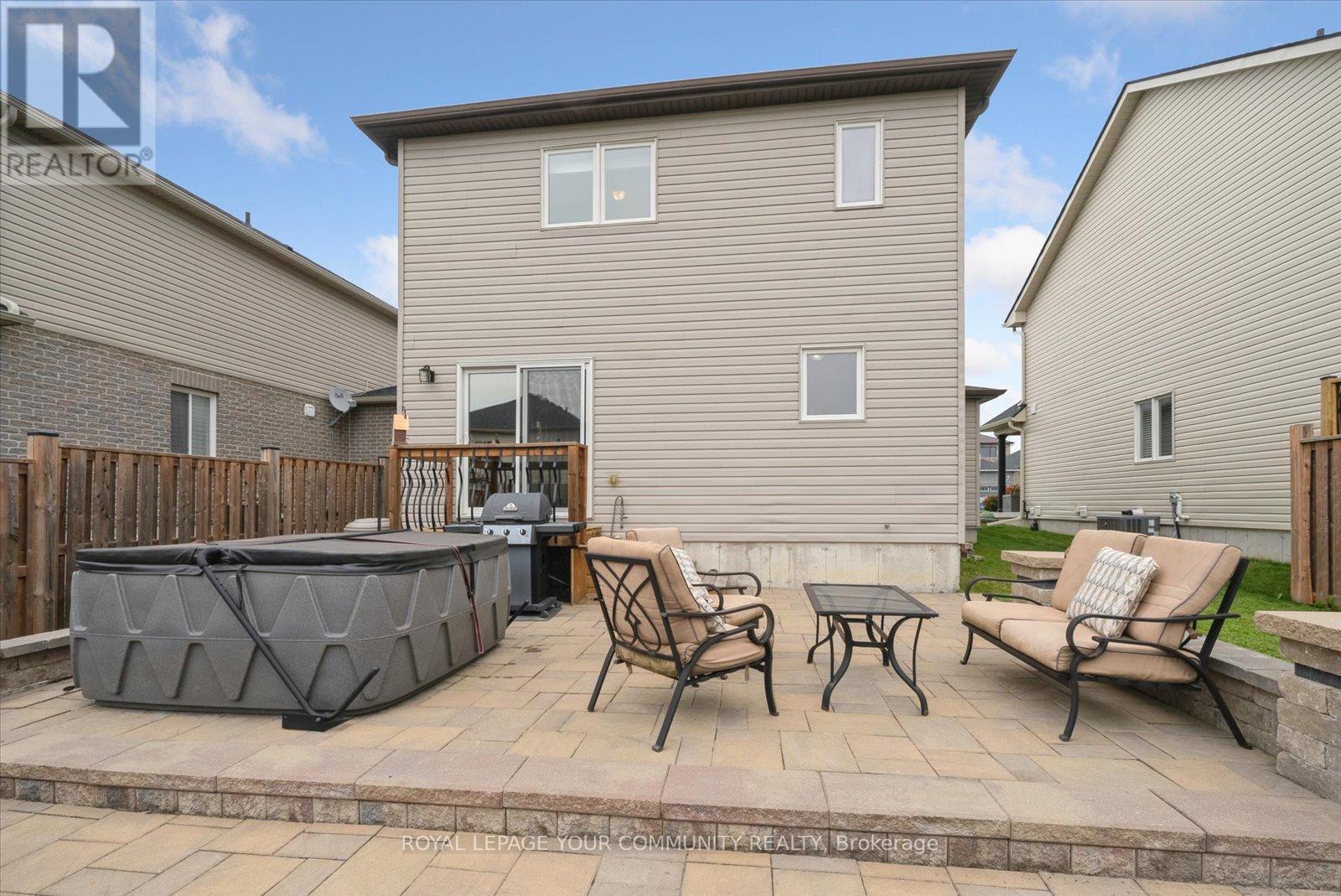 












37 GUNSOLUS ROAD

,
Kawartha Lakes,




Ontario
K9V0E4

