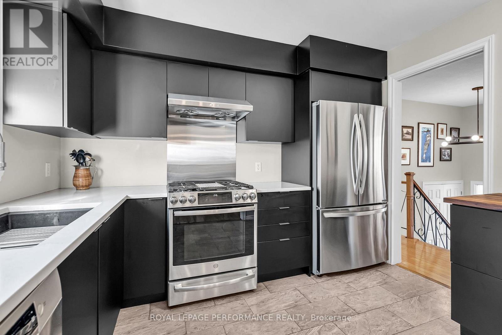 












1606 BLAKELY DRIVE

,
Cornwall,




Ontario
K6J5K2

