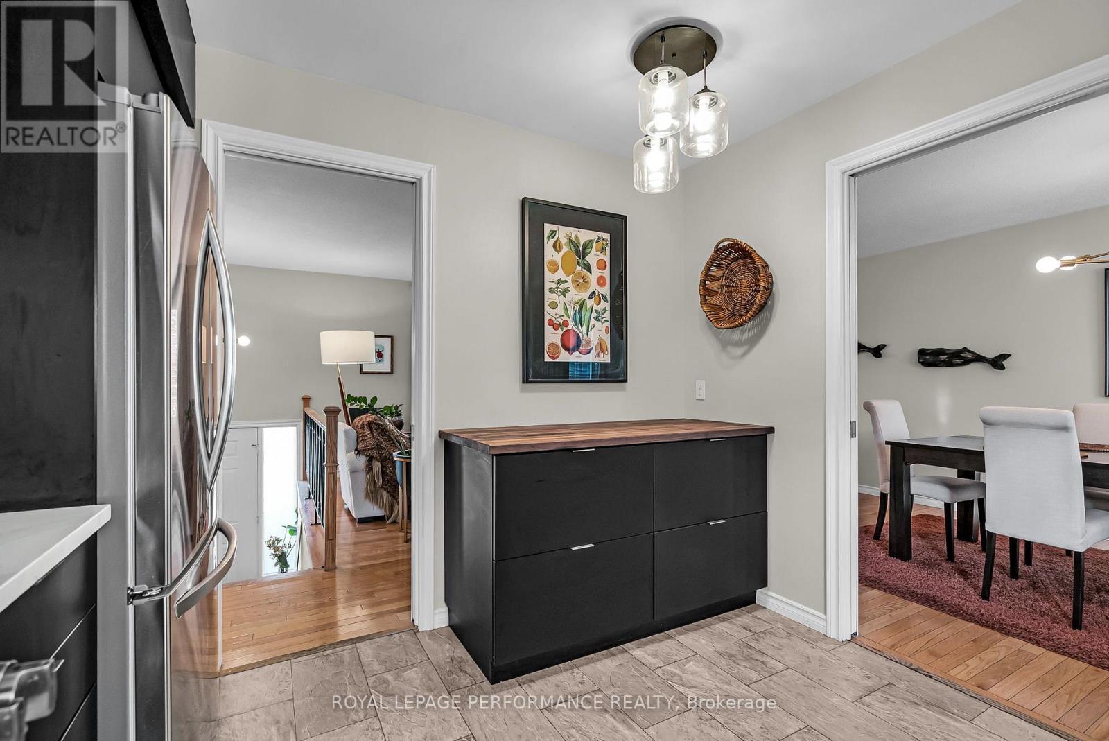 












1606 BLAKELY DRIVE

,
Cornwall,




Ontario
K6J5K2

