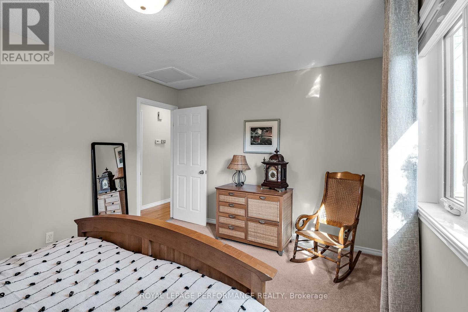 












1606 BLAKELY DRIVE

,
Cornwall,




Ontario
K6J5K2

