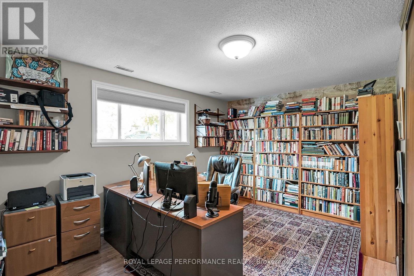 












1606 BLAKELY DRIVE

,
Cornwall,




Ontario
K6J5K2

