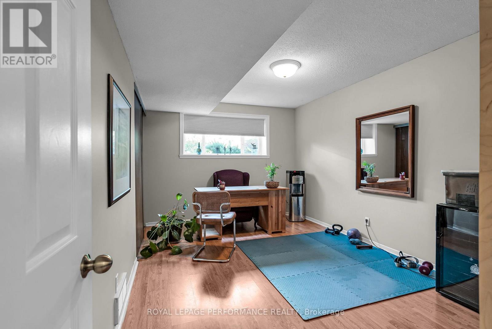 












1606 BLAKELY DRIVE

,
Cornwall,




Ontario
K6J5K2

