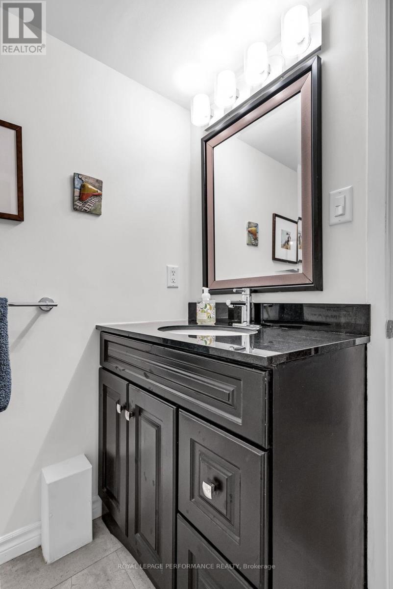 












1606 BLAKELY DRIVE

,
Cornwall,




Ontario
K6J5K2

