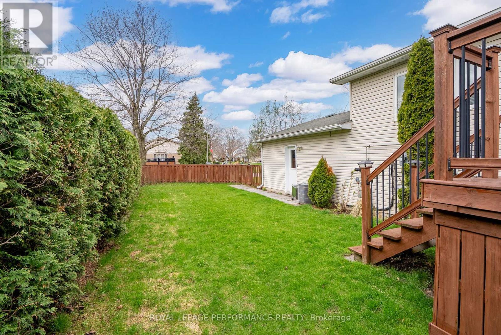 












1606 BLAKELY DRIVE

,
Cornwall,




Ontario
K6J5K2

