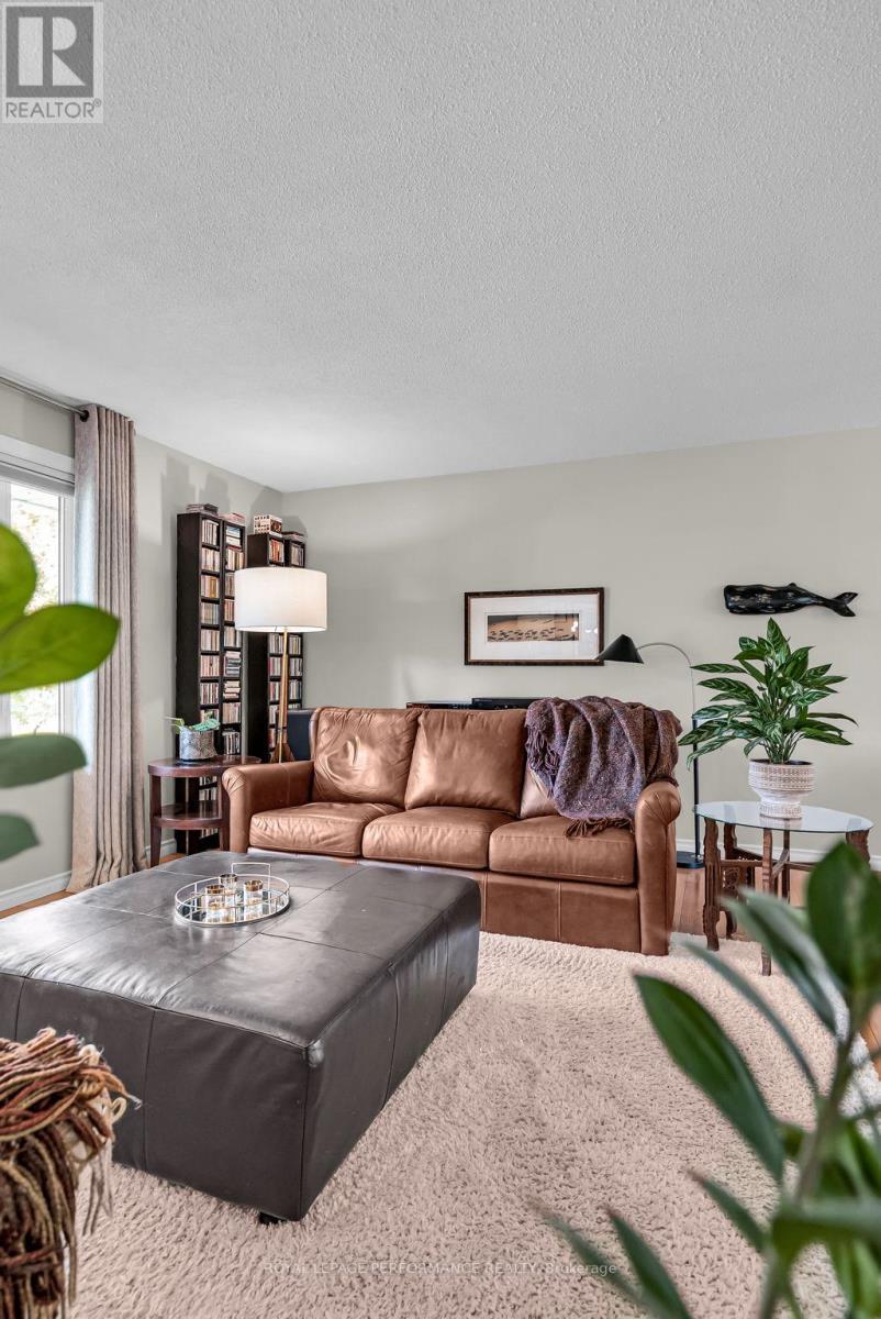 












1606 BLAKELY DRIVE

,
Cornwall,




Ontario
K6J5K2

