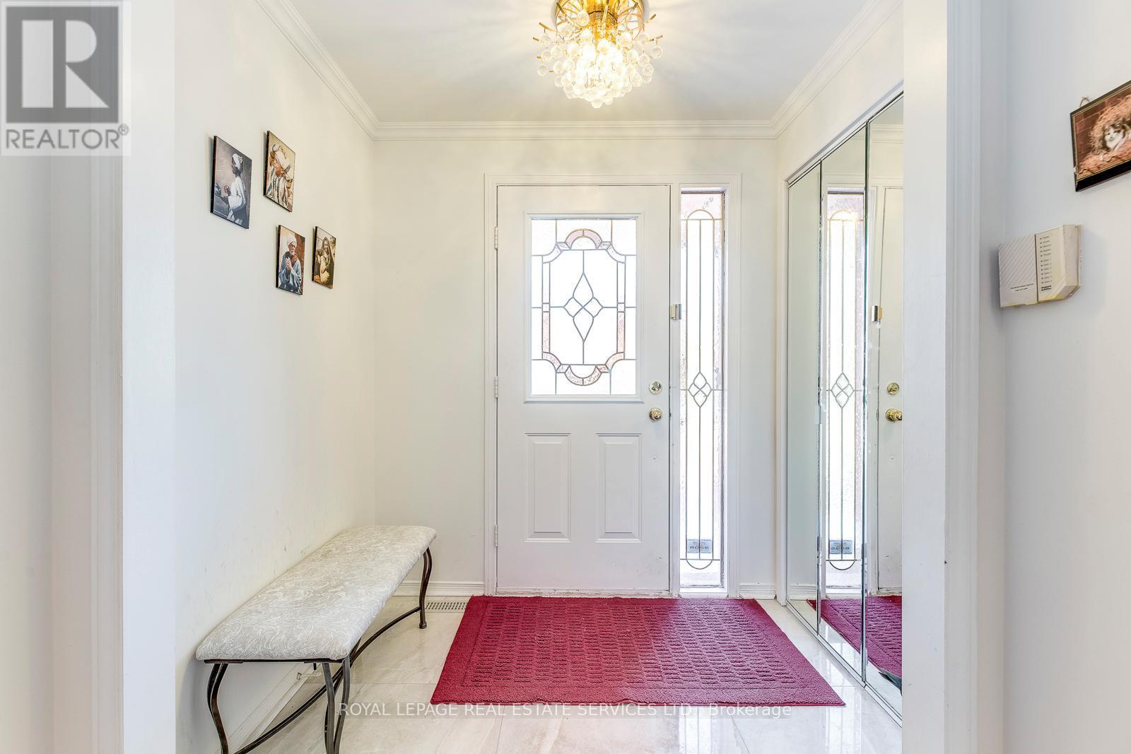 












1220 OLD OAK DRIVE

,
Oakville,




Ontario
L6M3K6

