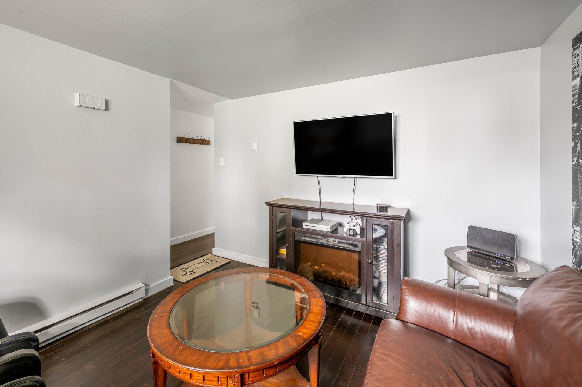 









75


51e Avenue

, 1,
Bois-des-Filion,




QC
J6Z2N8


