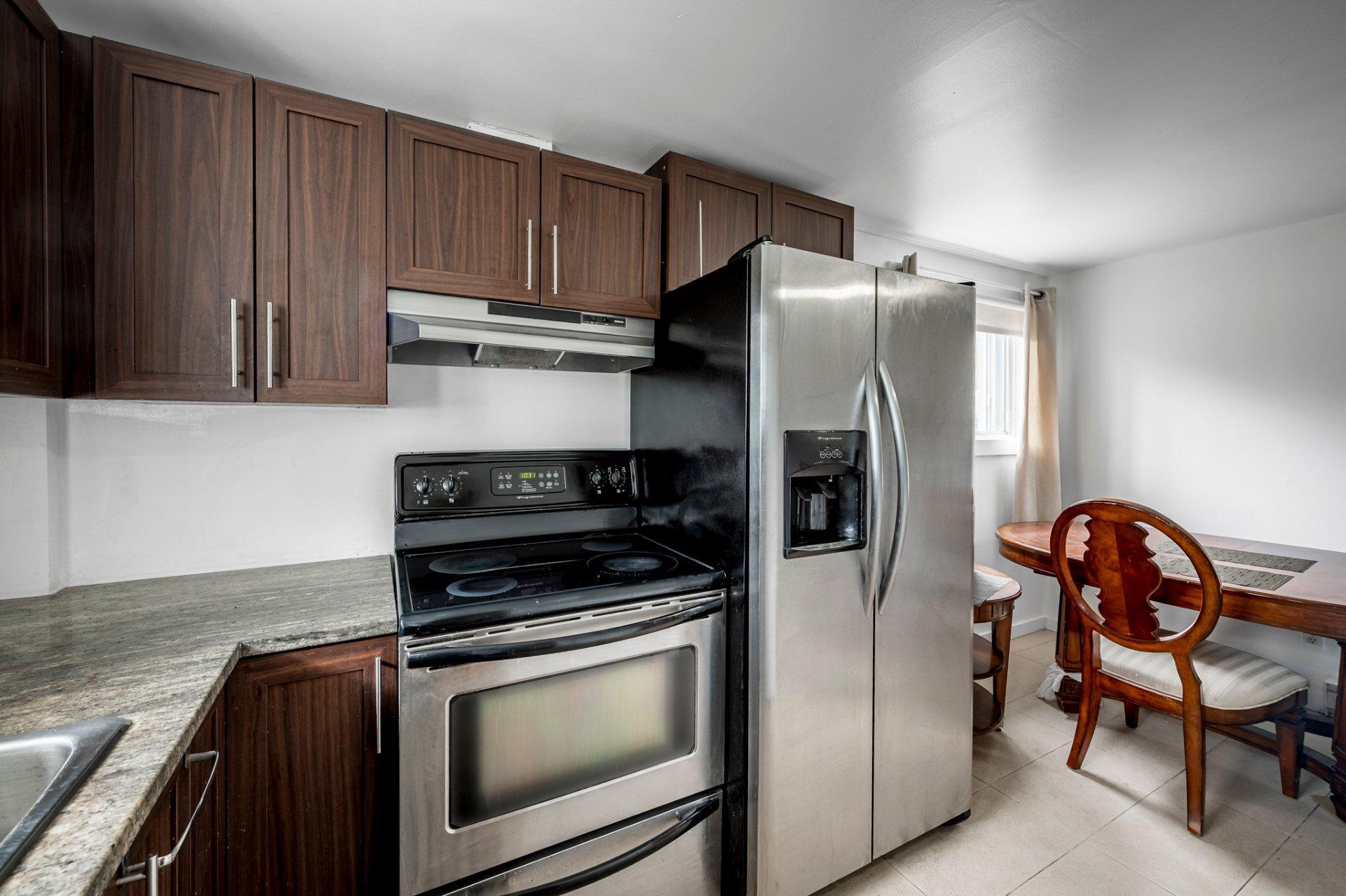 









75


51e Avenue

, 1,
Bois-des-Filion,




QC
J6Z2N8

