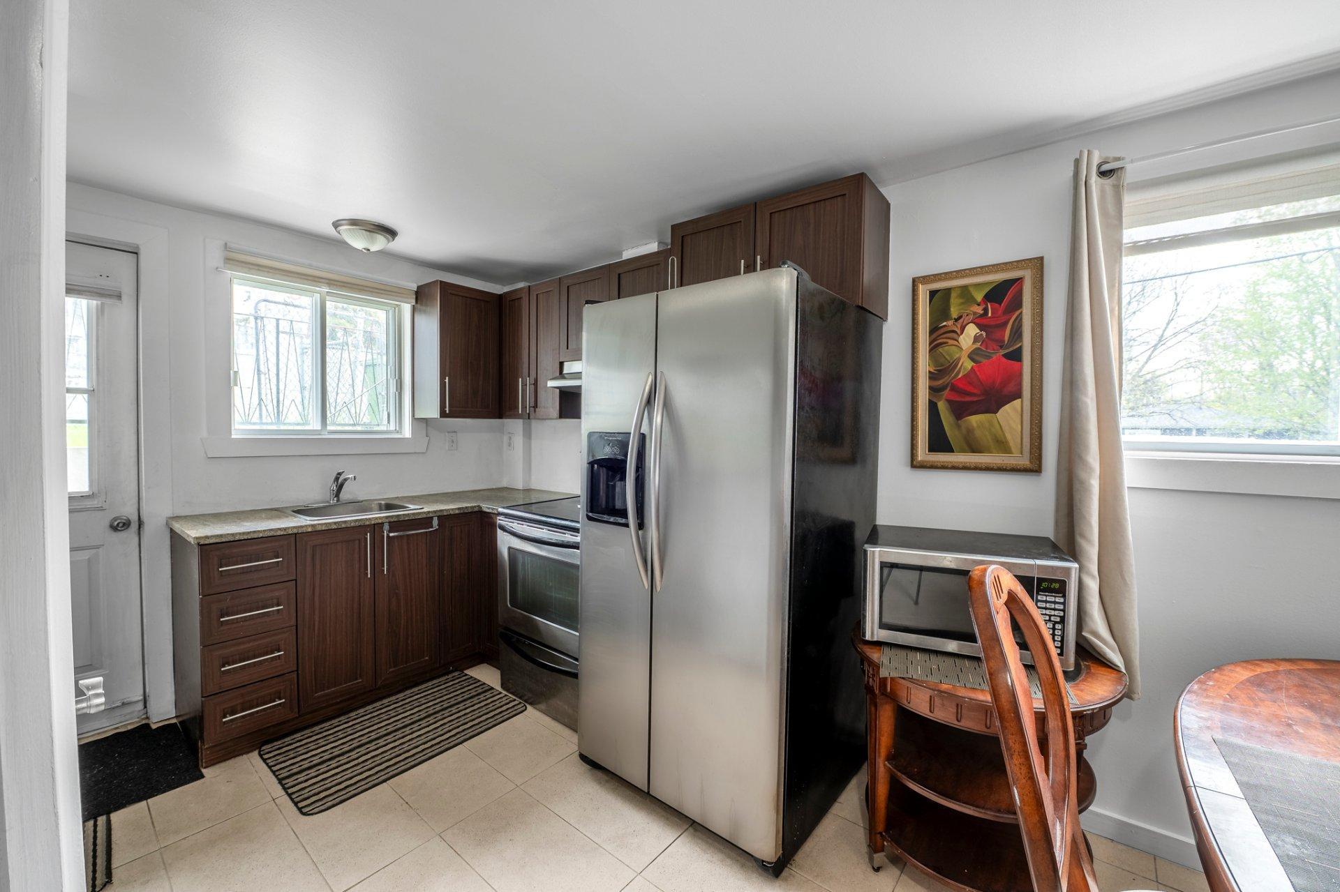 









75


51e Avenue

, 1,
Bois-des-Filion,




QC
J6Z2N8


