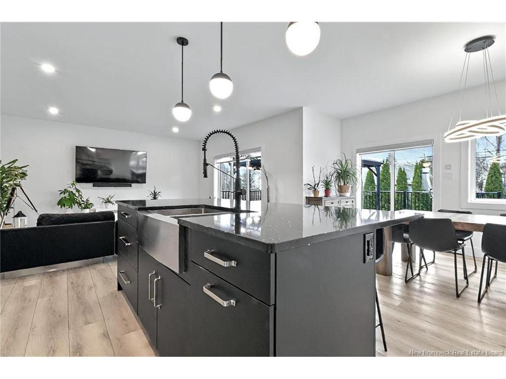 









10


Rosebank

CRES,
Riverview,




NB
E1B 0R6

