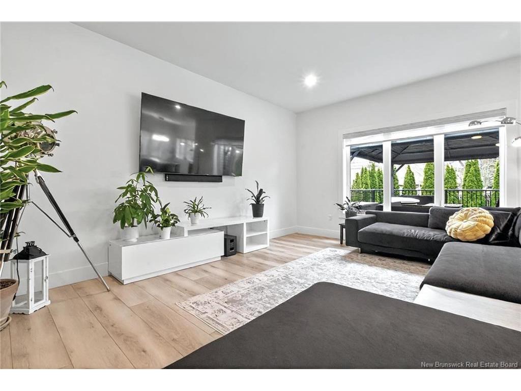 









10


Rosebank

CRES,
Riverview,




NB
E1B 0R6

