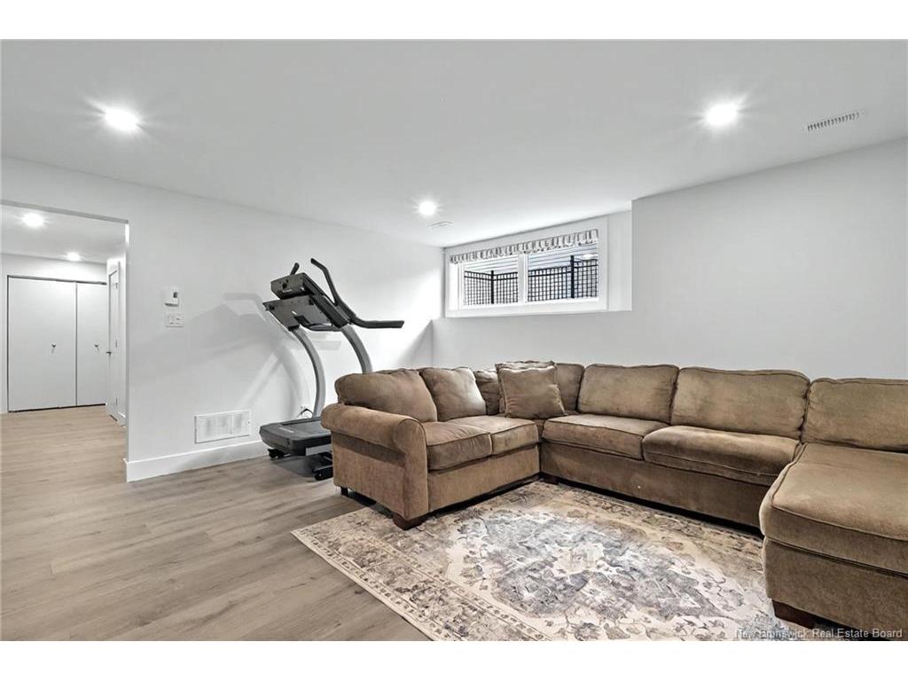 









10


Rosebank

CRES,
Riverview,




NB
E1B 0R6

