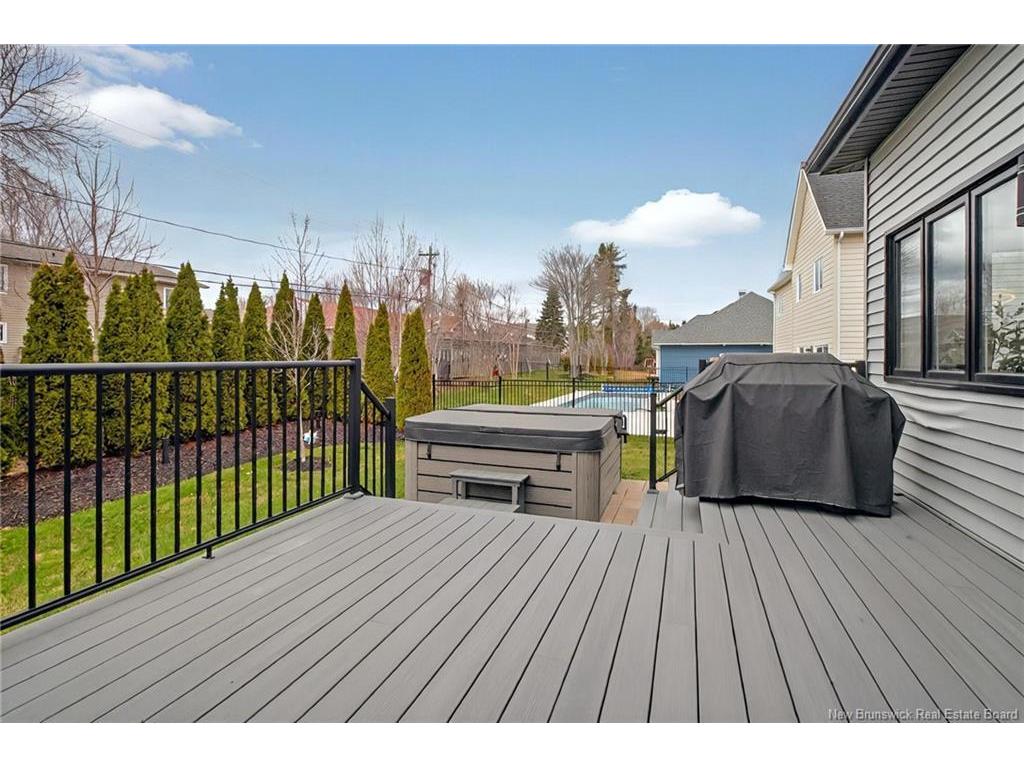 









10


Rosebank

CRES,
Riverview,




NB
E1B 0R6

