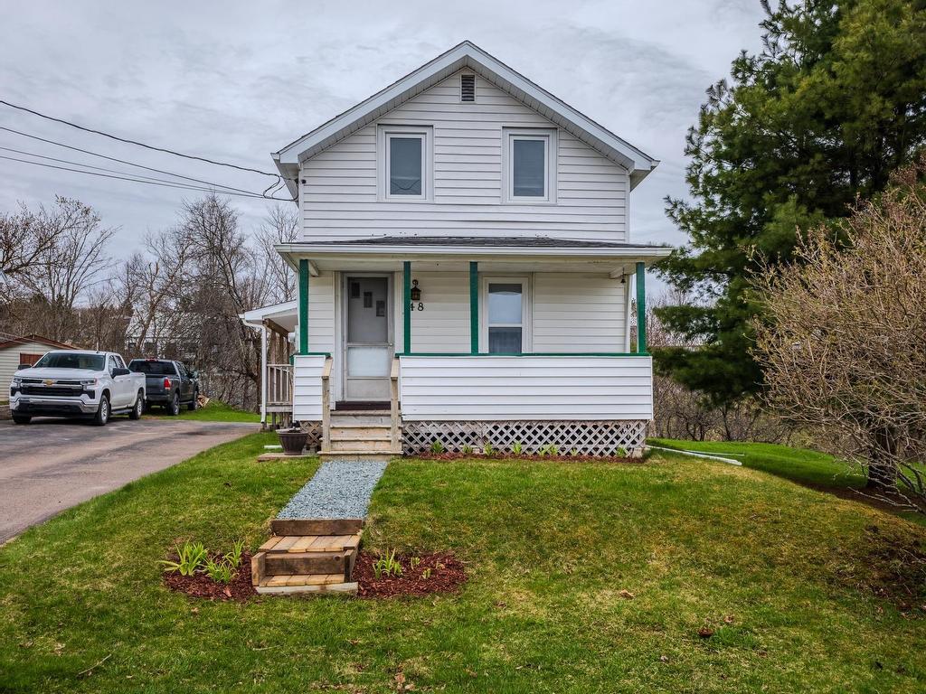 












48 Adams Street

,
Truro,




NS
B2N 2N9

