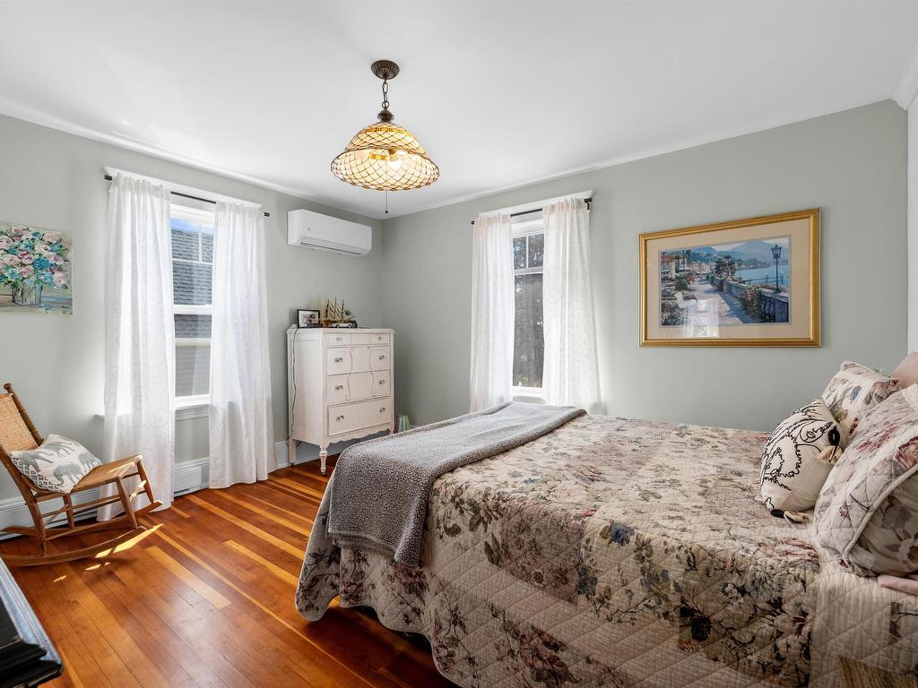 












385 North Market Street

,
Summerside,




PE
C1N 1L7

